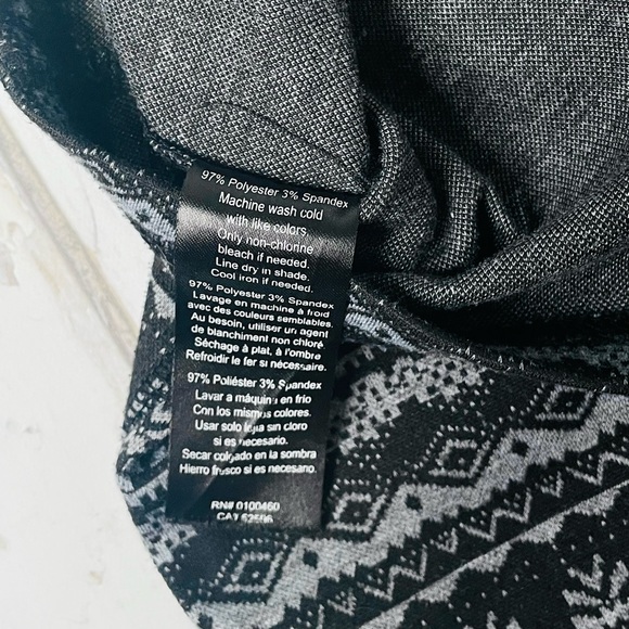 Kavu 1/4 Button Up Layering Over Shirt in Black and Gray - Picture 9 of 9